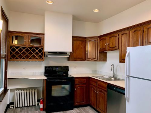 1424 Warner Ave, Chicago IL 60618-2314 exterior