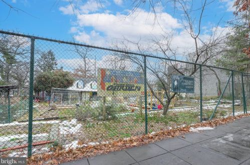 4100 14th St, Washington DC  20011-5537 exterior