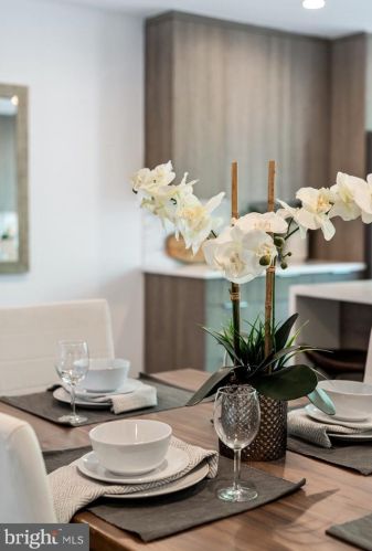 1342 19 St, Philadelphia PA 19146-4665 exterior