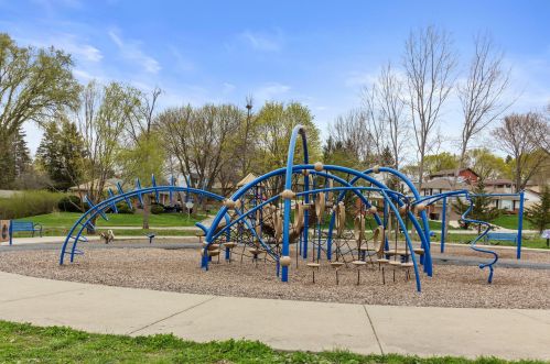 3633 100, Milwaukee WI 53222-2430 exterior