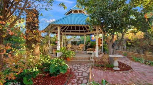 239 7 St, Perris CA 92570-2366 exterior