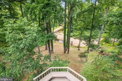 989 Saigon Rd, Mc Lean, VA 22102-2137