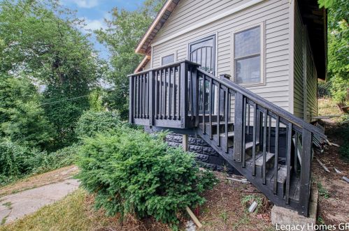 175 Walton Ave, Meskegon MI 49442-3253 exterior