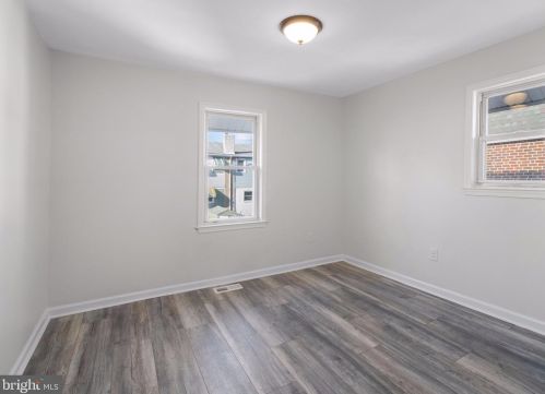 6 Bonsall Ave, Manor PA exterior