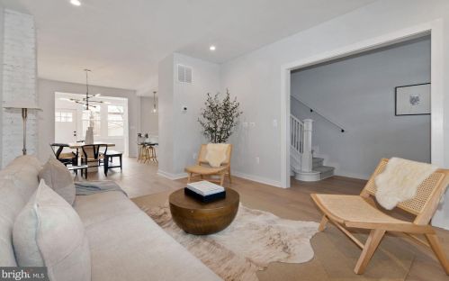 1225 Orren St, Washington DC  20002-3907 exterior