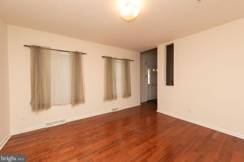 479 Pheasant Dr, Huntingdon Valley PA  19006-3047 exterior