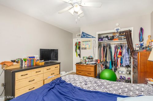 6107 12 Pl, Phoenix AZ 85014-6707 exterior