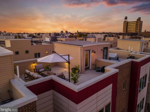 1832 Hancock St, Philadelphia PA 19133-3802 exterior