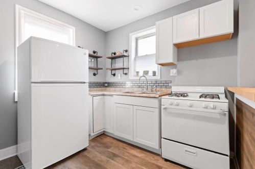 8155 Calumet Ave, Chicago IL 60619-4821 exterior