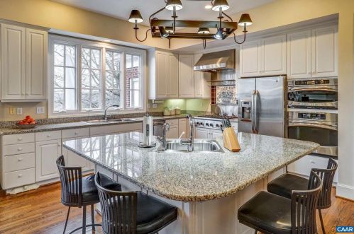 3067 Darby Rd, Keswick VA 22947-2730 exterior