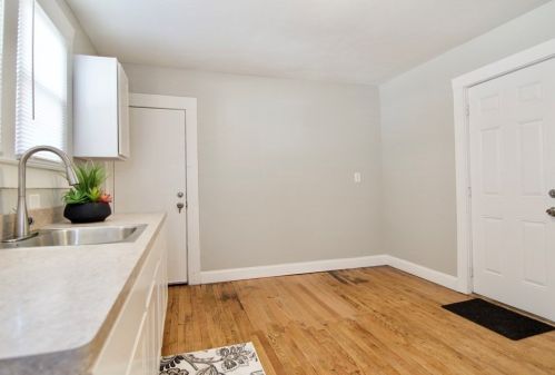 29 Marble St, Springfield MA 01105-2209 exterior