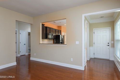 29 Mystic Point Dr, Bluffton SC 29909-2073 exterior