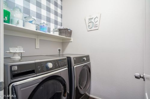 350 Nash Way, Chandler AZ  85225-4178 exterior