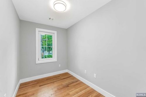 60 Prescott St, Demarest NJ  07627-1420 exterior