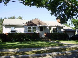 43 Albemarle Rd, Newton, MA 02460-1107