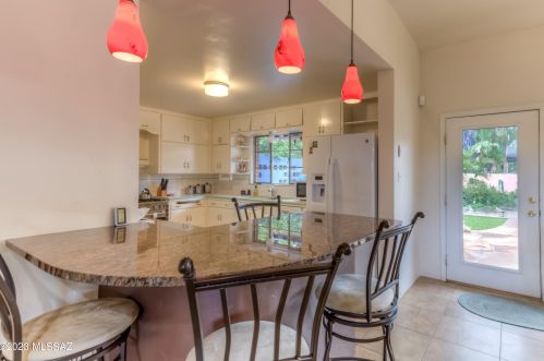 2130 Hampton St, Tucson AZ 85712-2312 exterior