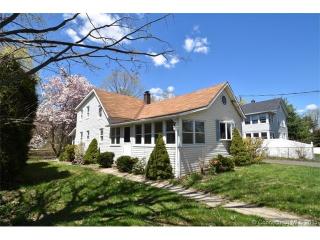 85 Chapel St, Wallingford CT  06492-2214 exterior