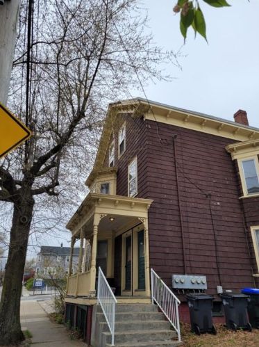 120 Pitman St, Providence RI 02906-5113 exterior