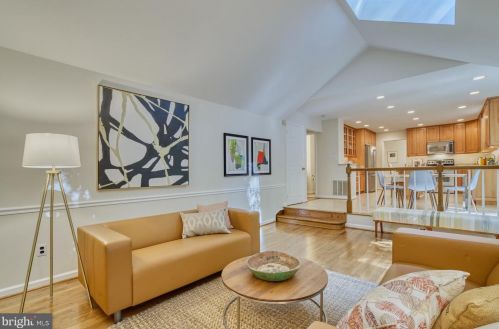 5823 Colfax Ave, Alexandria VA 22311-1013 exterior