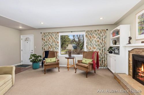 1797 Whitmore Ave, Grand Rapids MI  49534-2350 exterior