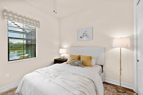 9563 Firenze Cir, Naples FL 34113-8138 exterior