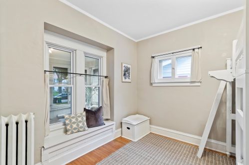 4020 Prospect Ave, Milwaukee WI 53211-2116 exterior