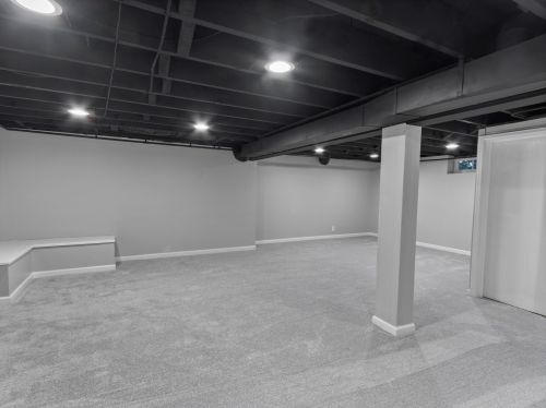 2953 43, Milwaukee WI 53219-3402 exterior