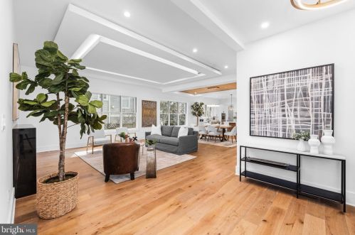 6000 16th St, Arlington VA  22205-2208 exterior