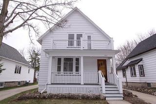 7319 Saint James St, Milwaukee, WI 53213-2760