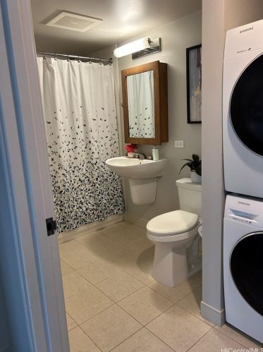 1009 Kapiolani Blvd, Honolulu HI  96814-2103 exterior