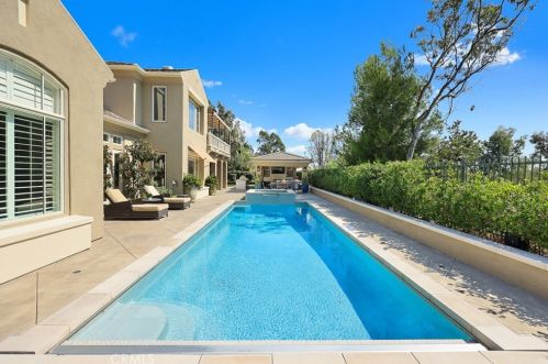 2440 Bronzewood Dr, Tustin CA  92782-4321 exterior