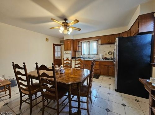 325 Totowa Rd, Paterson NJ  07512-2653 exterior