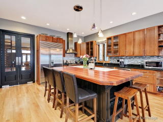 2645 Marshfield Ave, Chicago IL  60614-1001 exterior