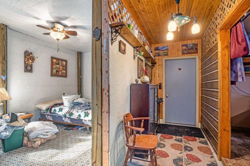 224 Elizabeth St, Sylvan Beach MI 49461-1311 exterior