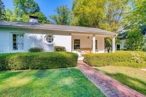 3860 Lake Forrest Dr, Atlanta, GA 30342-4122