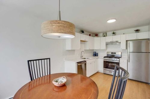 2740 South Rd, Poughkeepsie NY  12601-5241 exterior