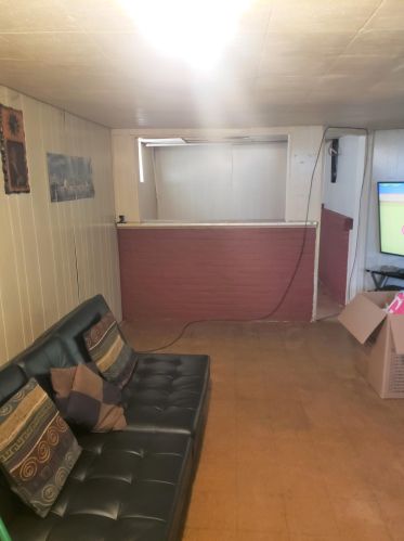 855 Bates St, Grand Rapids MI 49506-2626 exterior