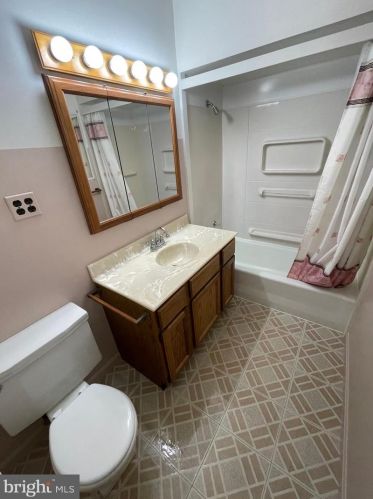 6224 Everglades Dr, Alexandria VA  22312-1109 exterior