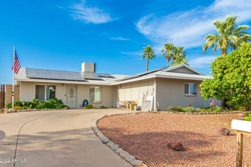 3732 Crocus Dr, Phoenix AZ 85053-5316 exterior