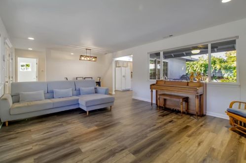 3231 Ida Dr, Concord CA  94519-2136 exterior