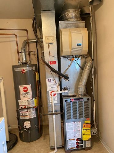 1330 Harvest Dr, Joliet IL 60403-0953 exterior