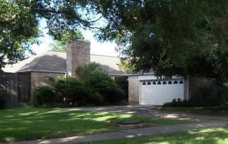12222 Rocky Knl Dr, Houston TX  77077-5836 exterior