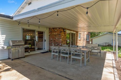 5023 Flamewood Dr, Saint Louis MO 63129-2527 exterior