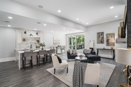 5532 Forbes Ave, Pittsburgh PA  15217-1126 exterior