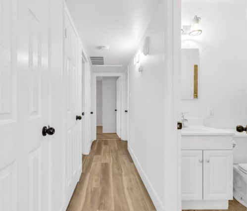 1380 Sunshine Dr, Concord CA 94520-4069 exterior