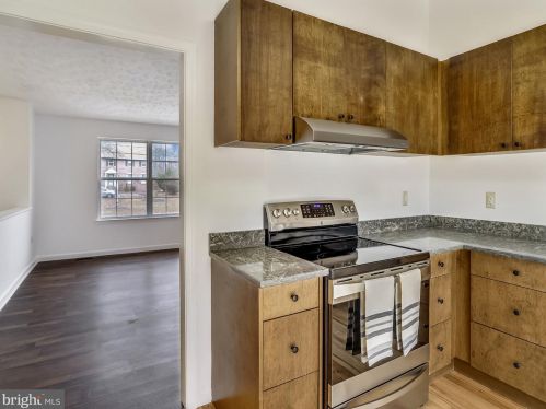 441 Lincoln Dr, Glen Burnie MD 21060-8706 exterior