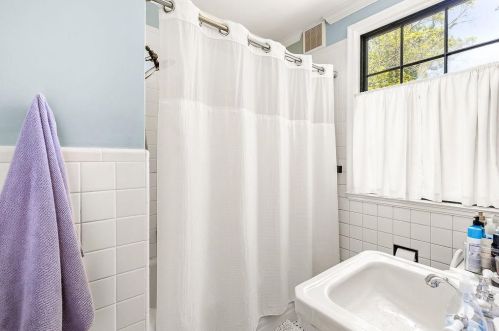 1270 Riverside Dr, Gainesville GA 30501-1830 exterior