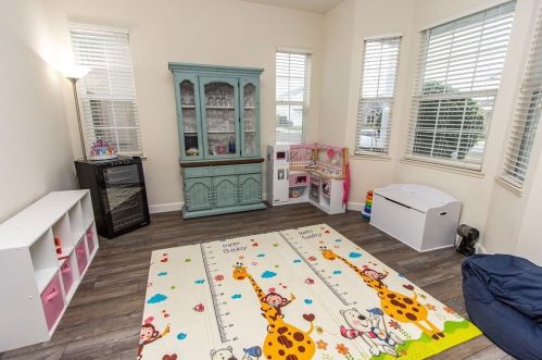 4227 Ivory Ln, Turlock CA 95382-7430 exterior