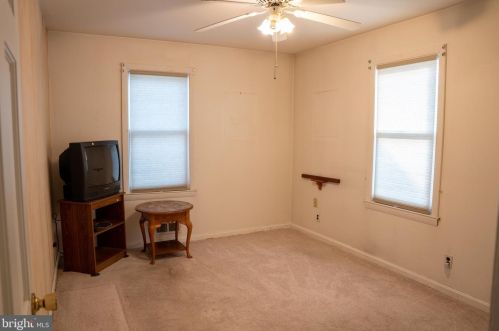 406 Eugenia Ave, Glen Burnie MD 21061-2652 exterior