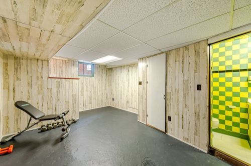 152 Jamaica Ave, Pittsburgh PA 15229-1748 exterior